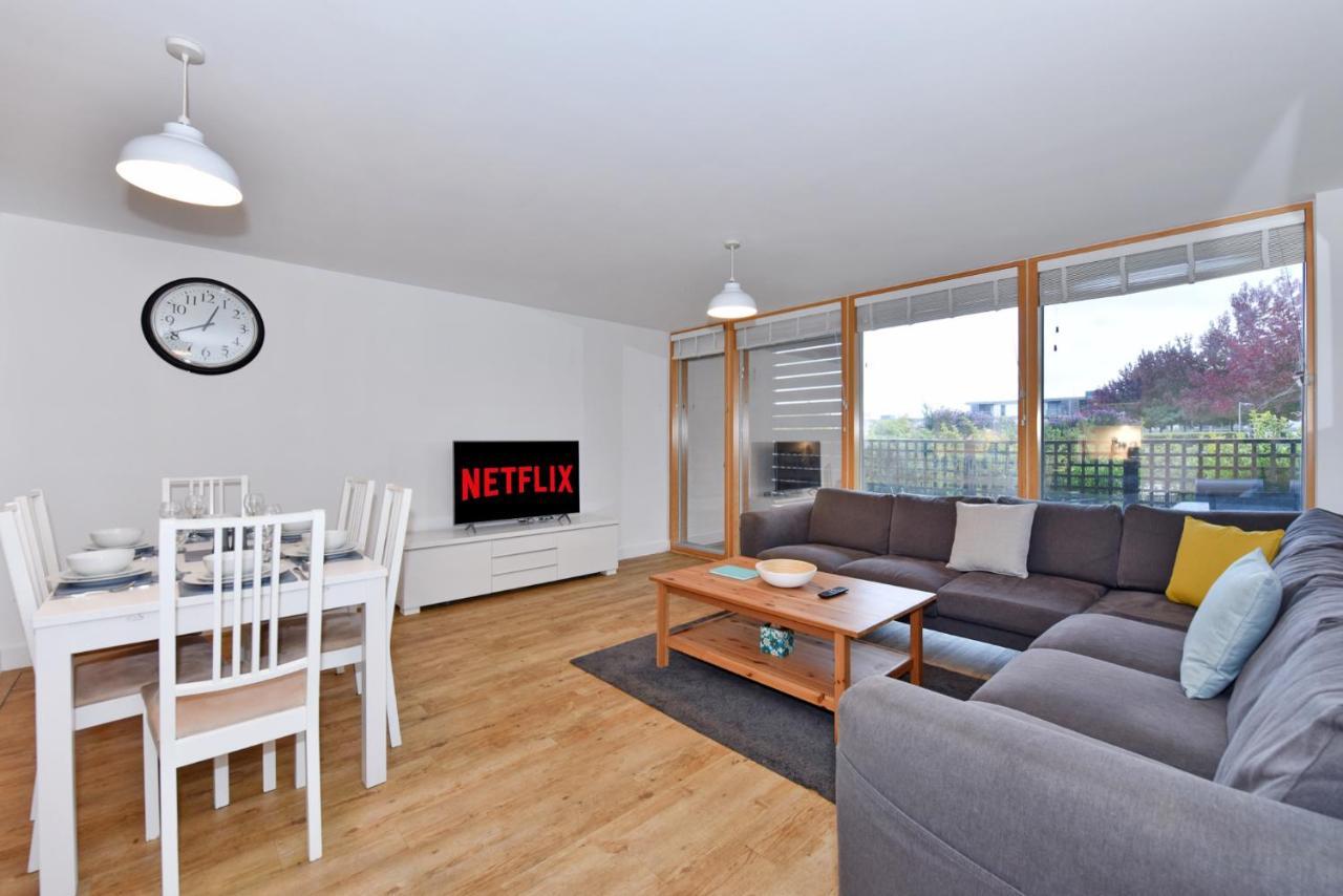The Vizion Serviced Apartments From Pincott Properties - Free Parking, Private Balcony, And Wifi Milton Keynes Buitenkant foto