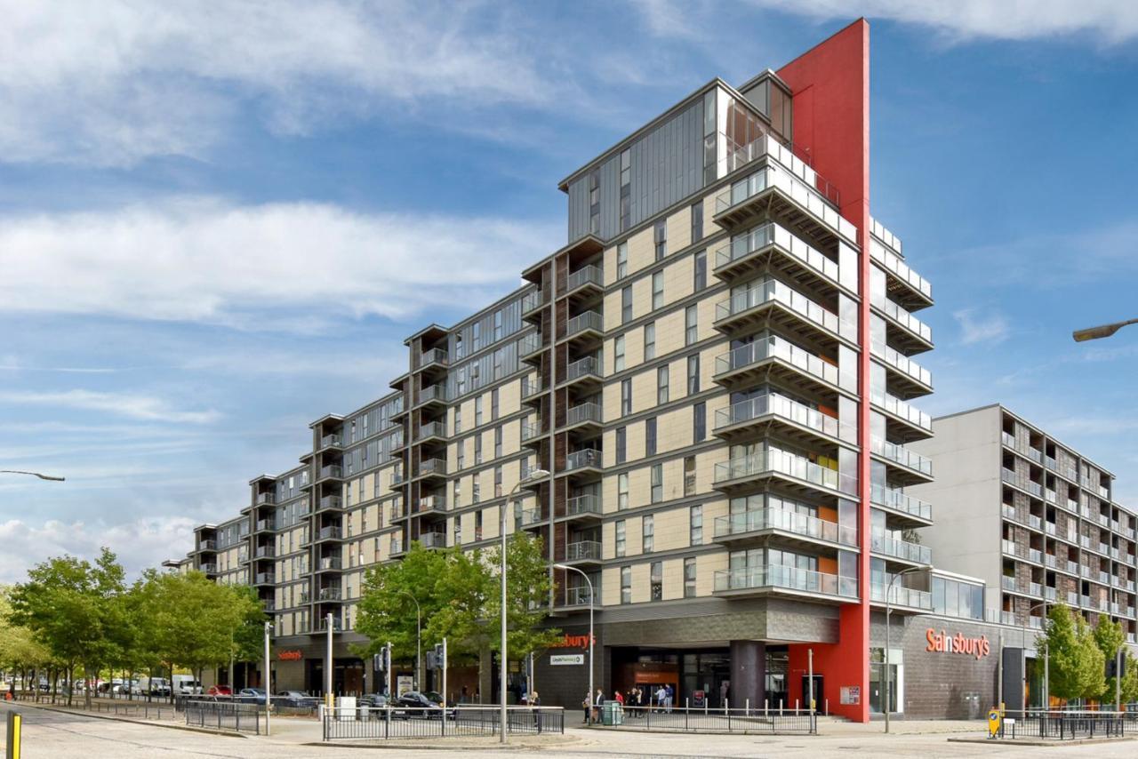 The Vizion Serviced Apartments From Pincott Properties - Free Parking, Private Balcony, And Wifi Milton Keynes Buitenkant foto