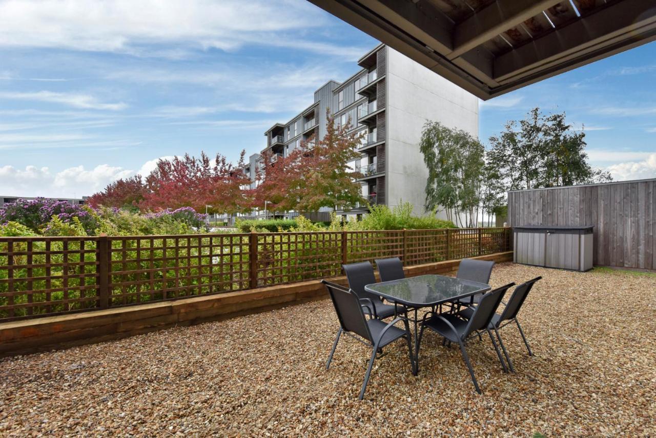 The Vizion Serviced Apartments From Pincott Properties - Free Parking, Private Balcony, And Wifi Milton Keynes Buitenkant foto