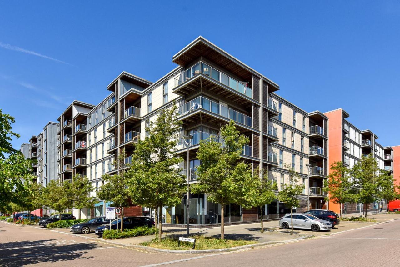 The Vizion Serviced Apartments From Pincott Properties - Free Parking, Private Balcony, And Wifi Milton Keynes Buitenkant foto