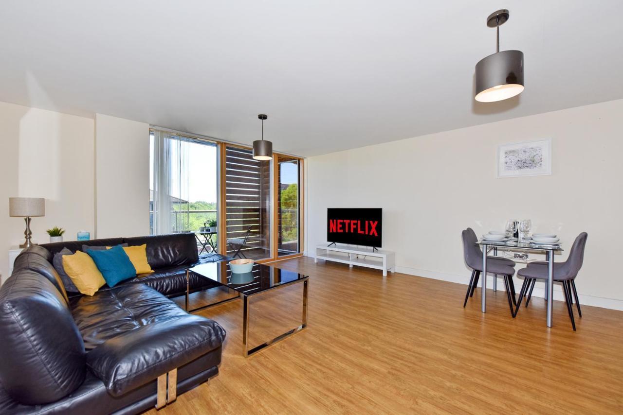 The Vizion Serviced Apartments From Pincott Properties - Free Parking, Private Balcony, And Wifi Milton Keynes Buitenkant foto